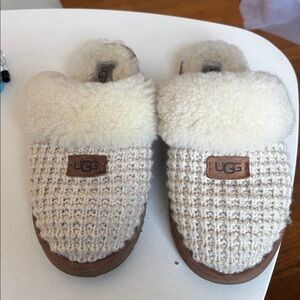 UGG Women’s Cream Knit Slippers